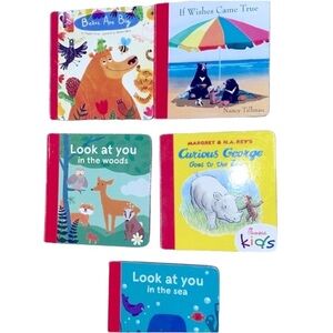 Set of 5 chick fil a miniature books